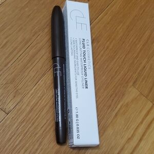 Fluid Touch Liquid Liner - Brown